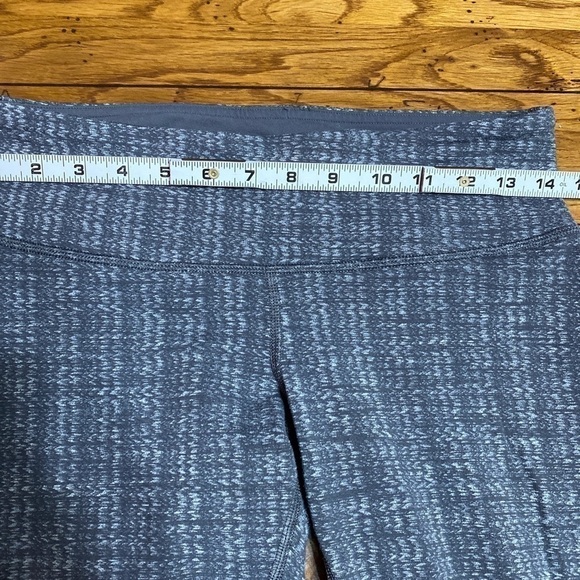 Lululemon Wunder Under Heathered Herringbone Pattern Gray Cropped Tight Size 6. - Picture 6 of 9